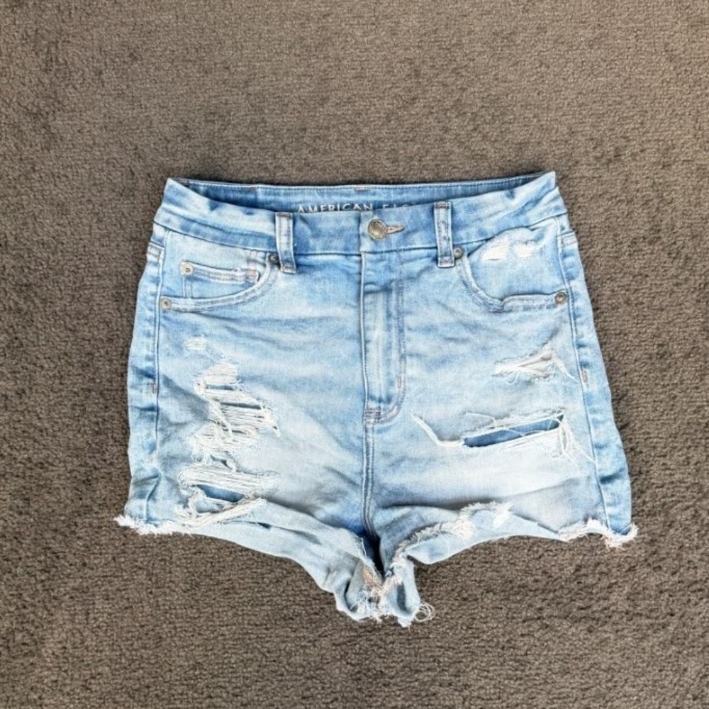American Eagle Curvy Hi-Rise Shortie Distressed Denim Shorts Light Wash 4
